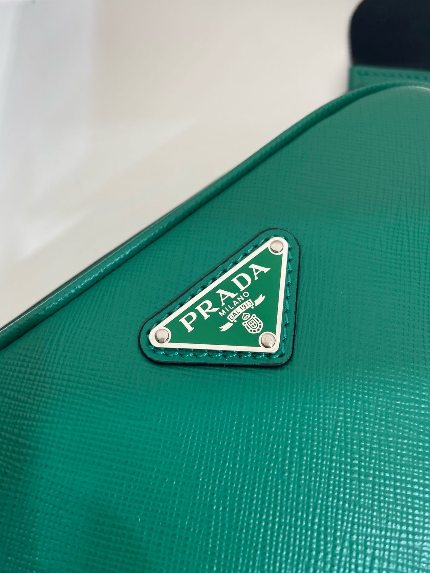 Saffiano Leather Prada 2VH156.3