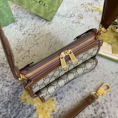 Messenger Gucci 674164