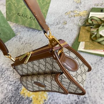 Messenger Gucci 674164