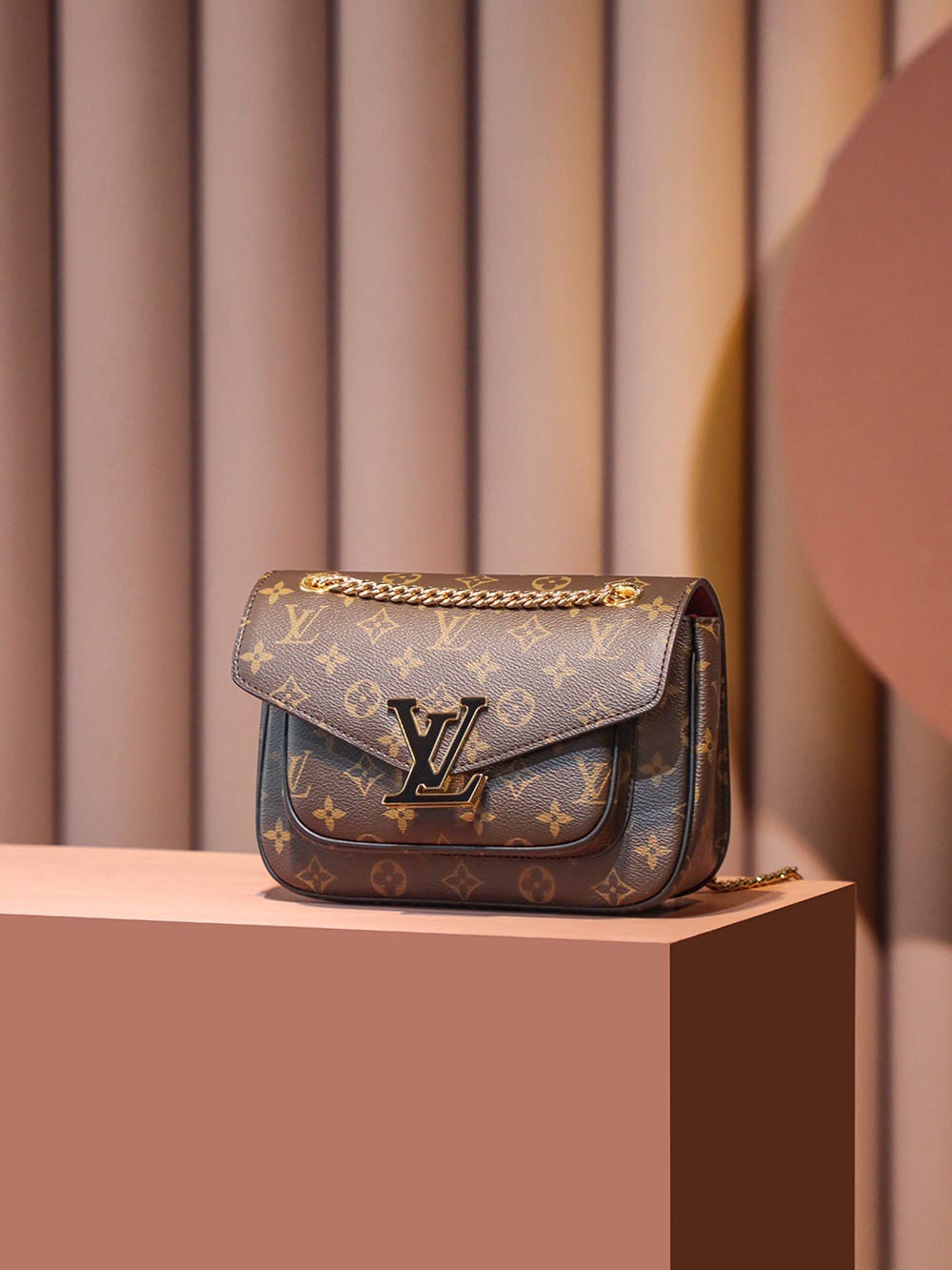 Passy Louis Vuitton M45592