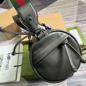Duffle Gucci 725701