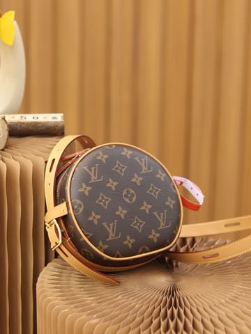 Boite chapeau souple Louis Vuitton M45149