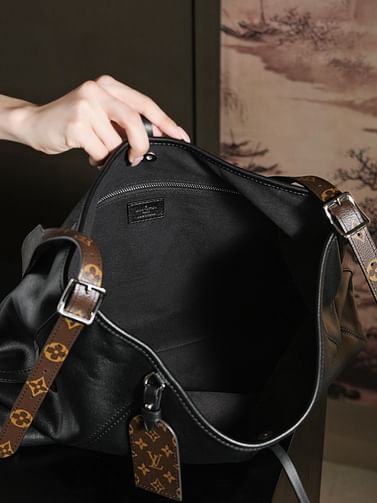 Carryall Dark Louis Vuitton M25143.1