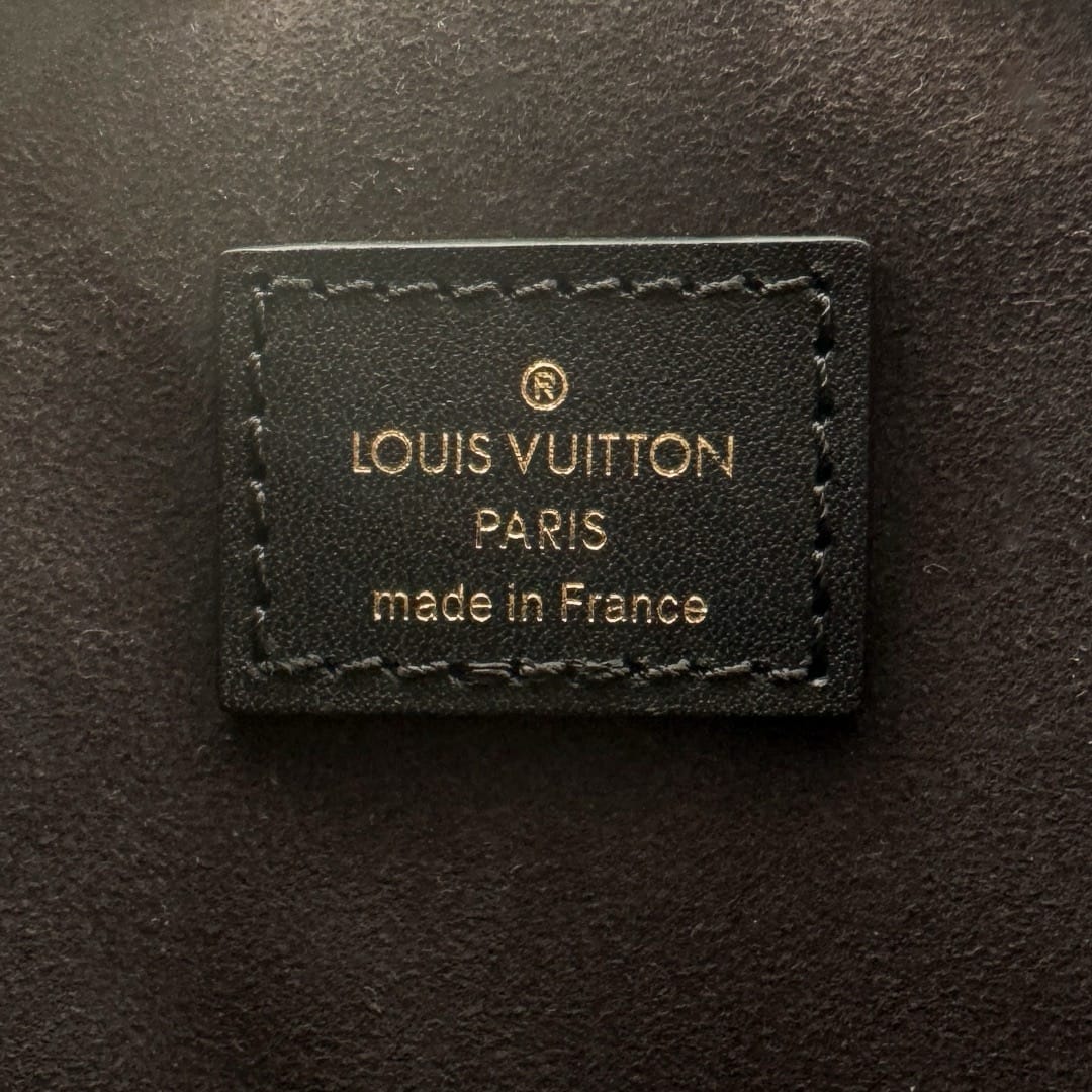 Canoé Louis Vuitton M83483