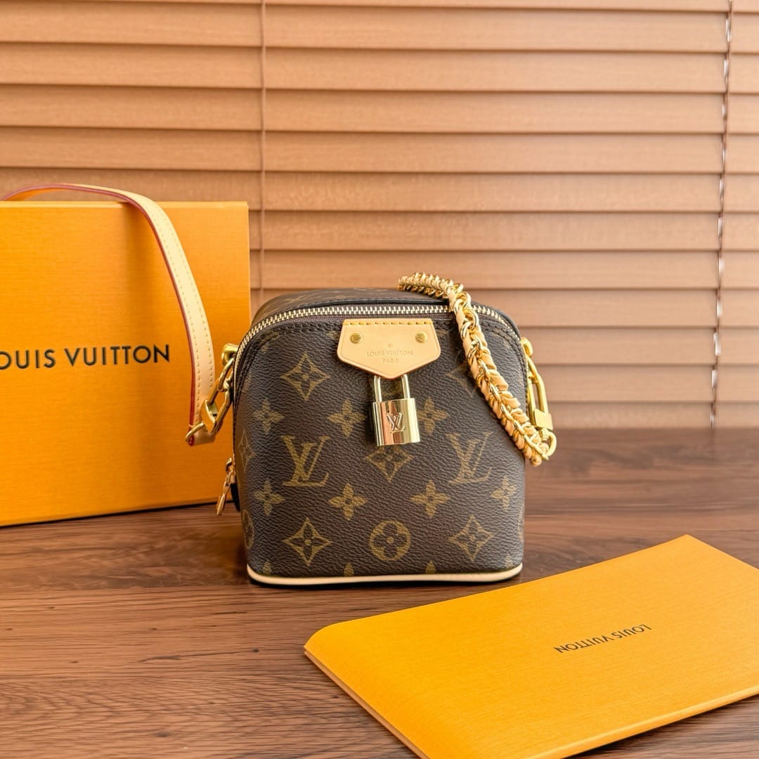 Just In Case Louis Vuitton M47096.1