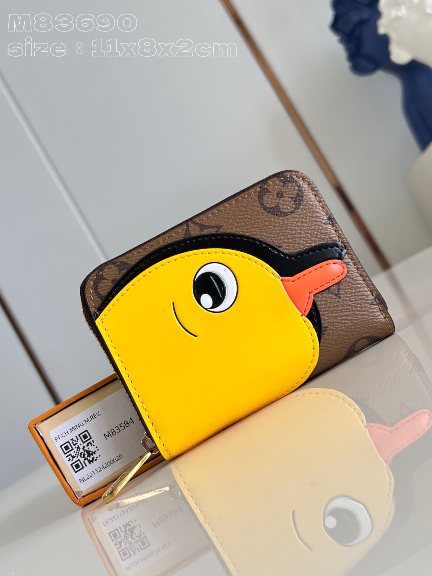 Zippy Louis Vuitton M83690