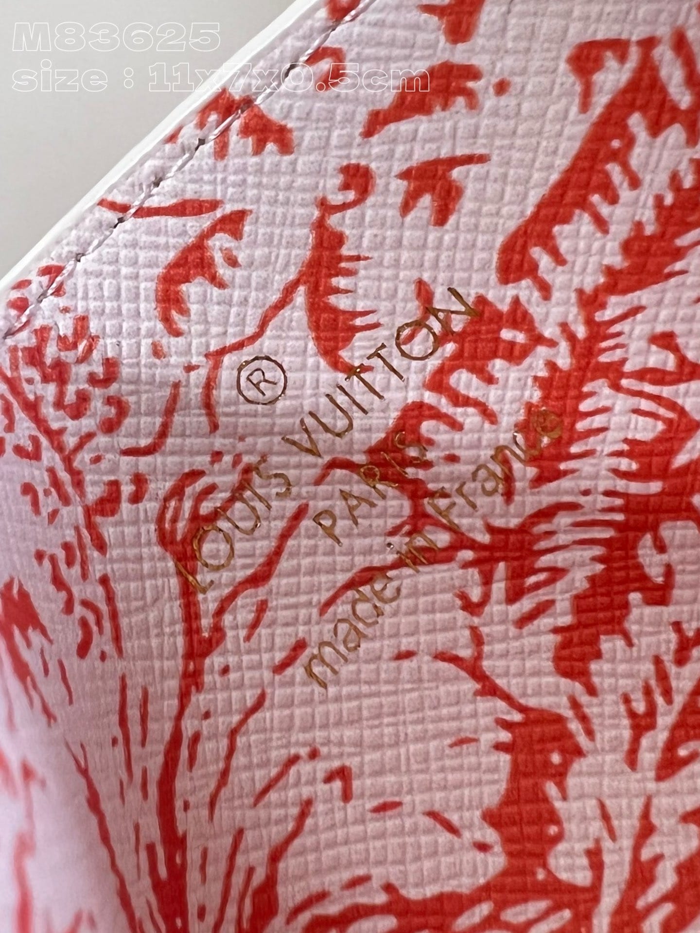 Circle Louis Vuitton M83625