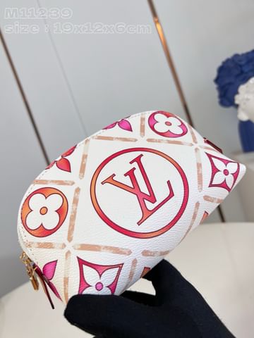 Pochette Cosmétique Louis Vuitton M11239