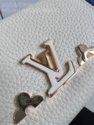 Capucines Louis Vuitton M82835