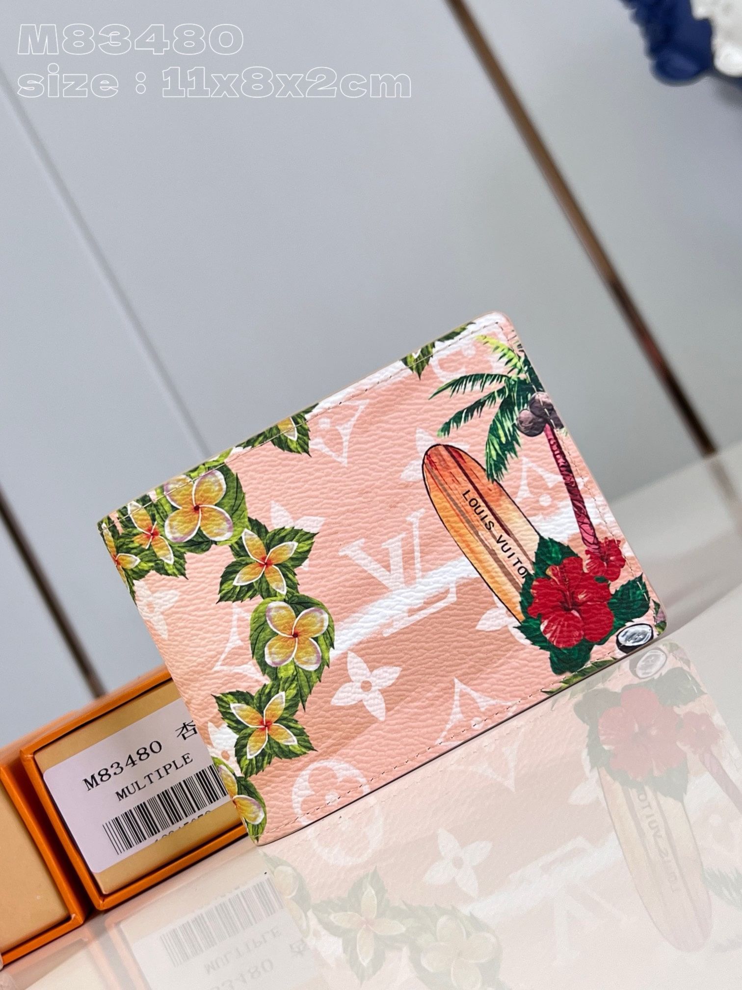 Slender Louis Vuitton M83480.1