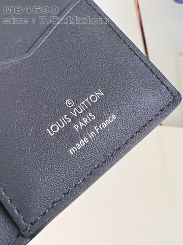 Monogram Eclipse Louis Vuitton M84690