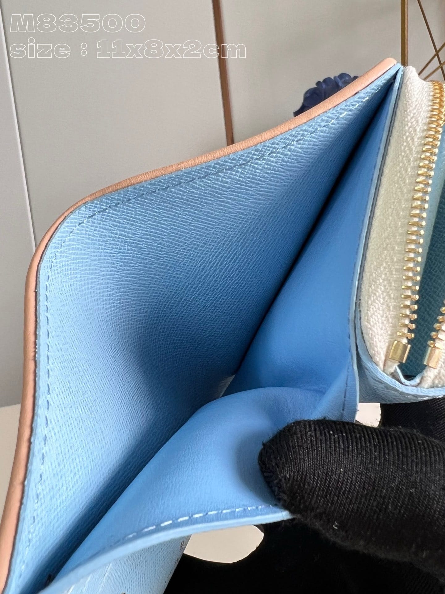 Lou Louis Vuitton M83500