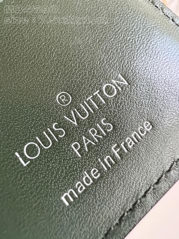 Monogram Eclipse Louis Vuitton M84690.2