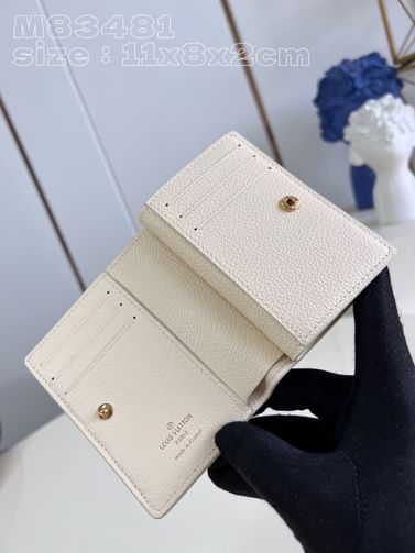 Lou Louis Vuitton M83481