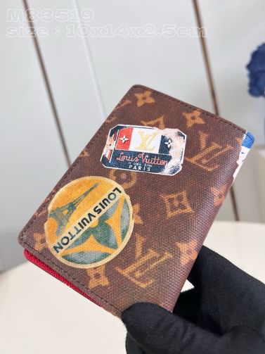 Passport Holder Louis Vuitton M83519