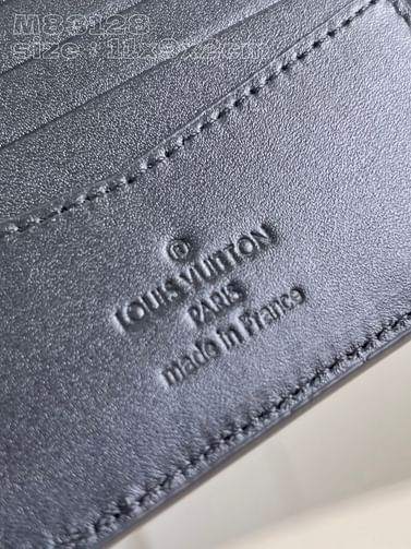 Slender Louis Vuitton M83128