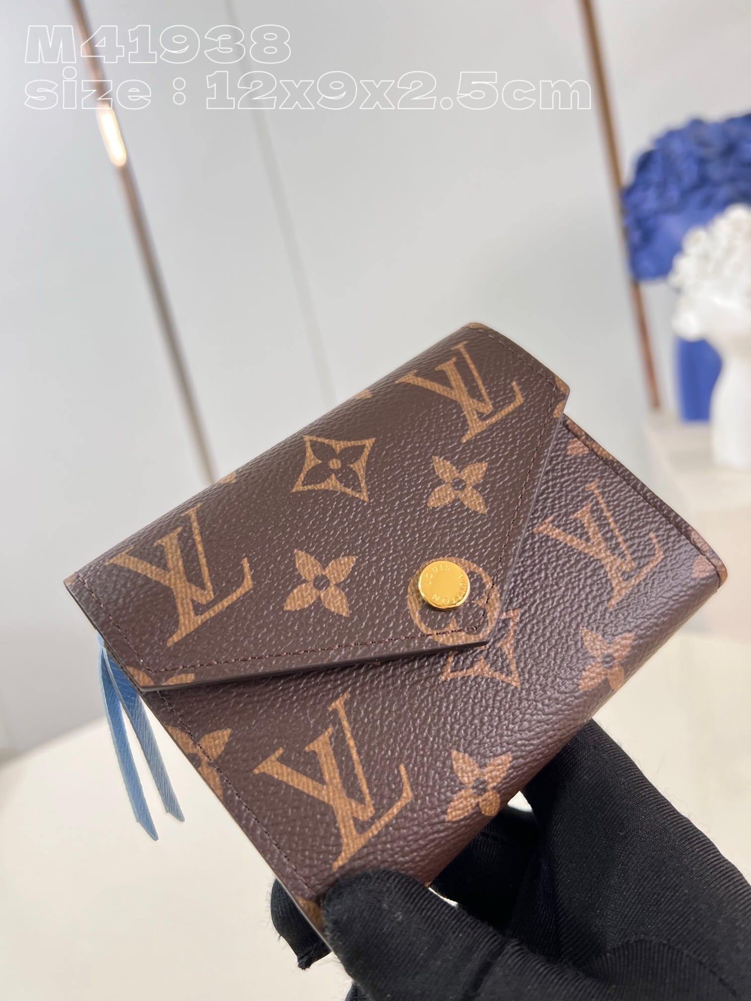 Victorine Louis Vuitton M41938