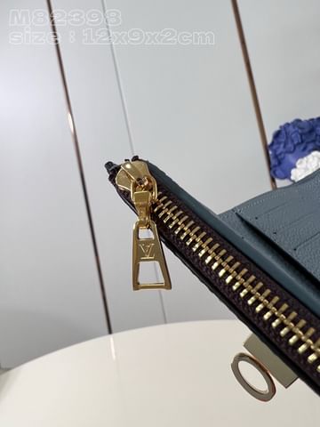 On My Side Louis Vuitton M82398