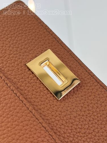On My Side Louis Vuitton M82398.1