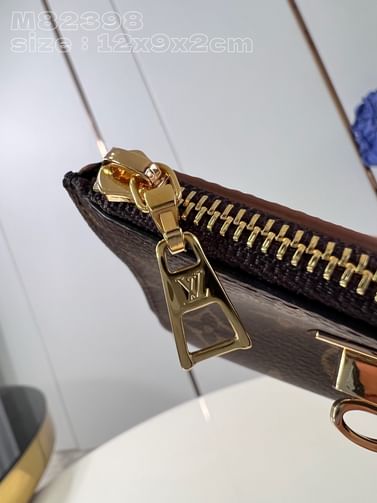 On My Side Louis Vuitton M82398.1
