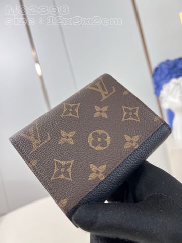 On My Side Louis Vuitton M82398.1