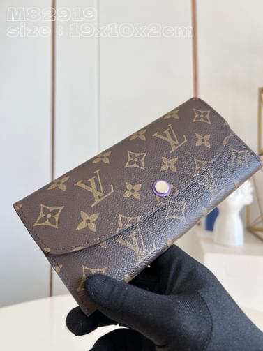 Emilie Louis Vuitton M82919.4
