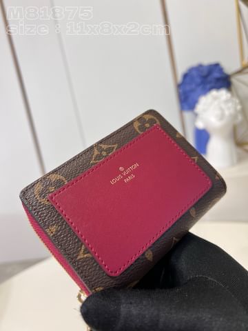 Lou Louis Vuitton M81875