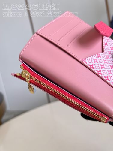 Capucines Louis Vuitton M82461
