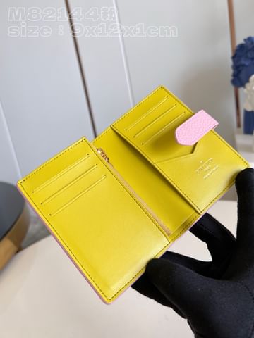 Capucines Louis Vuitton M82461.1
