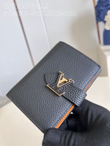 Capucines Louis Vuitton M82461.2