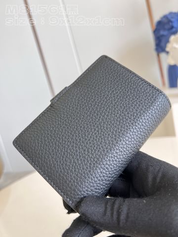 Capucines Louis Vuitton M82461.2