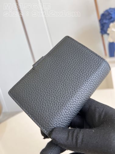 Capucines Louis Vuitton M82461.2