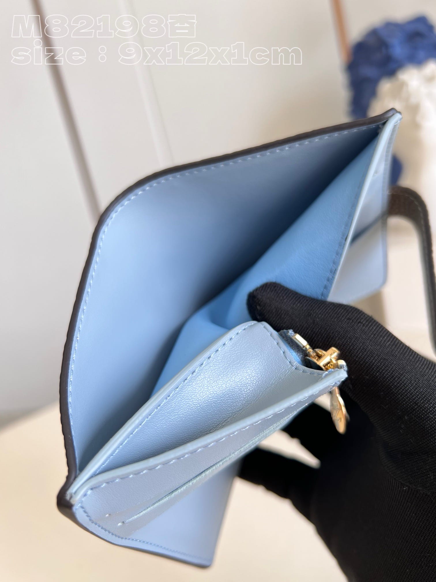 Capucines Louis Vuitton M82461.3