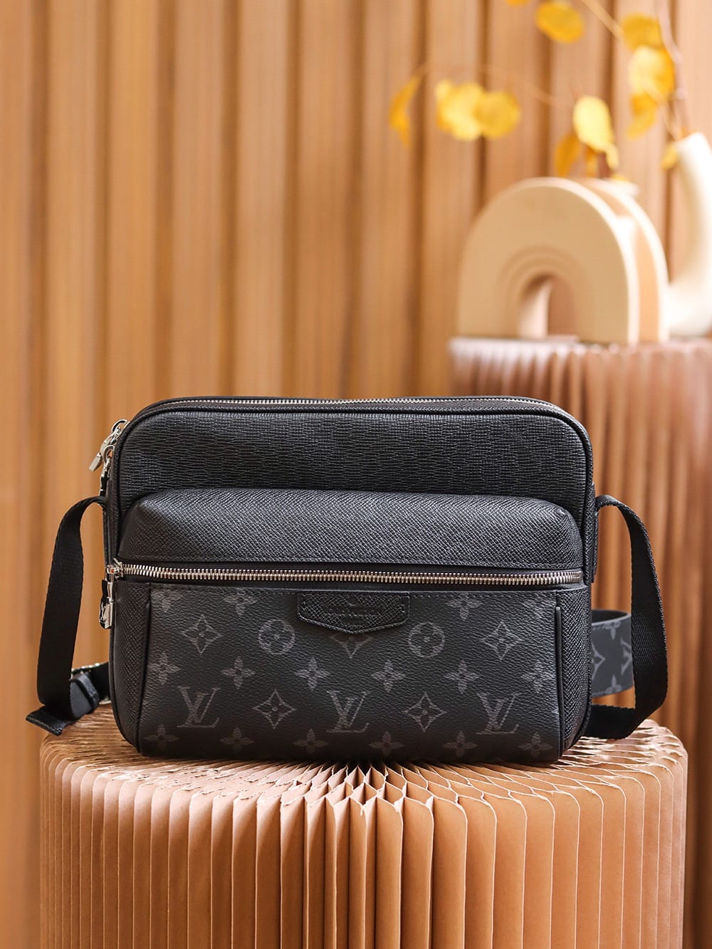 OutDoor Louis Vuitton M30233
