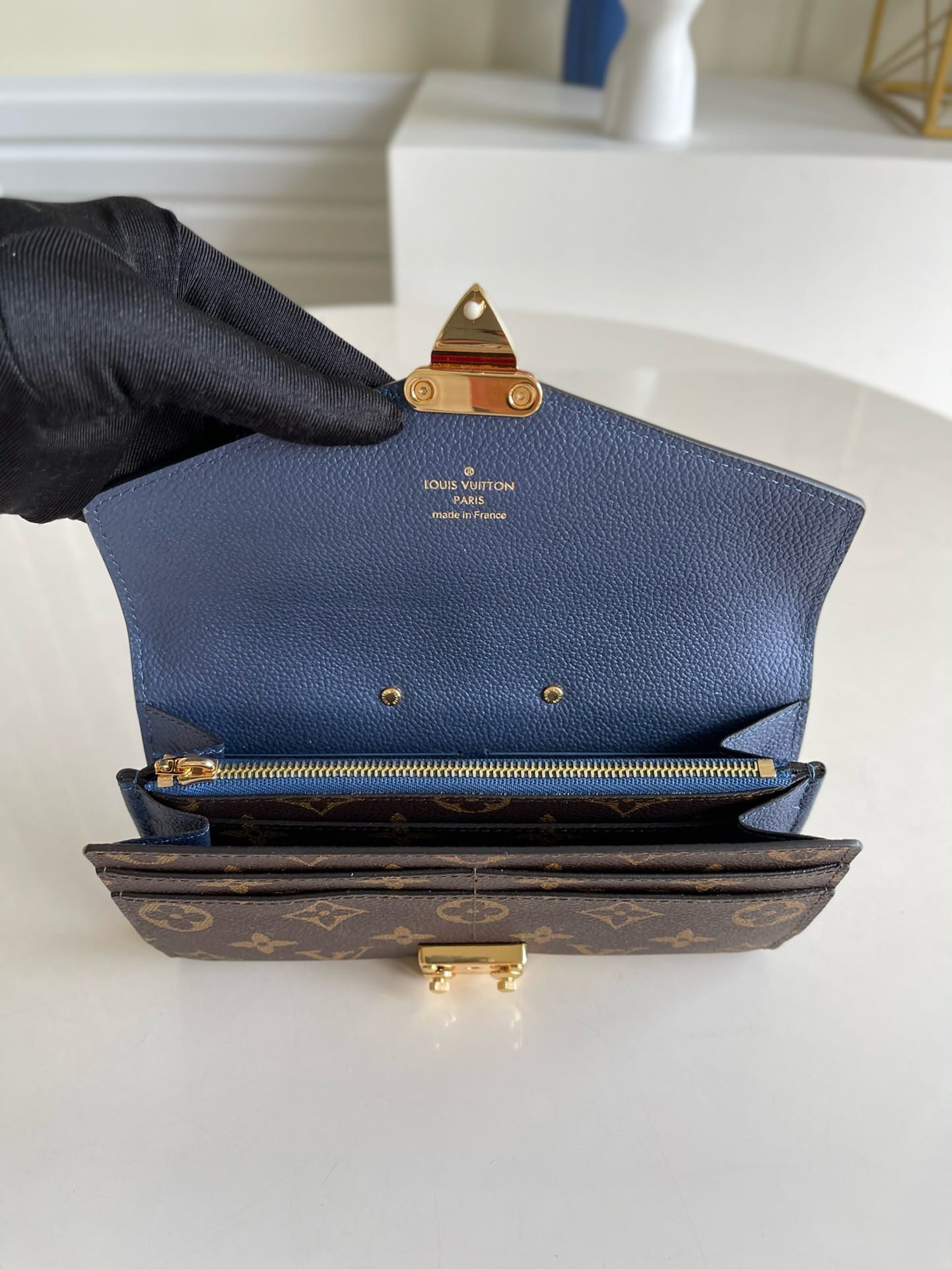 Pallas Louis Vuitton M64092