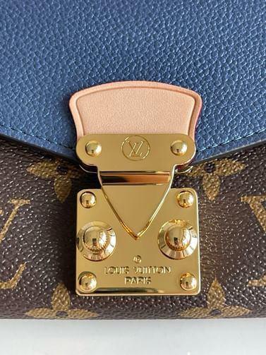 Pallas Louis Vuitton M64092