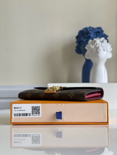 Pallas Louis Vuitton M58413