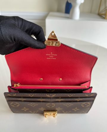 Pallas Louis Vuitton M58414