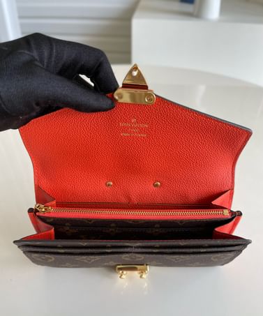 Pallas Louis Vuitton M58413.1