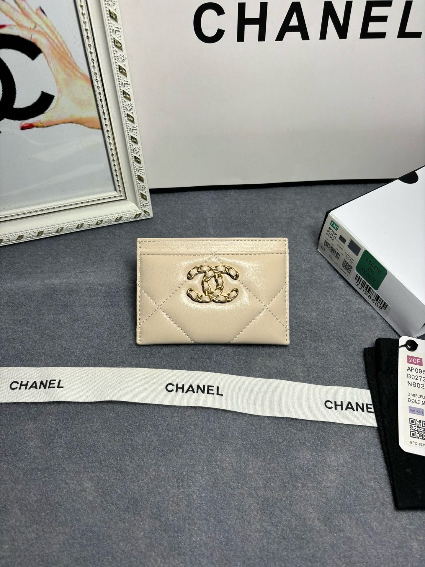 Chanel 19K Chanel A0960