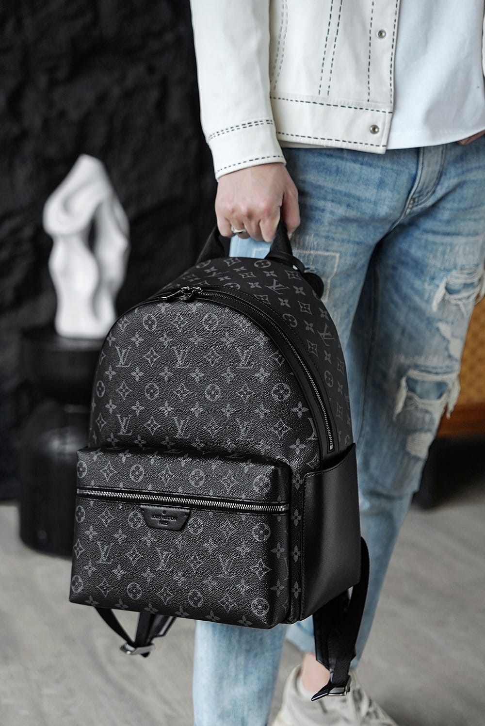 Discovery Louis Vuitton M22558