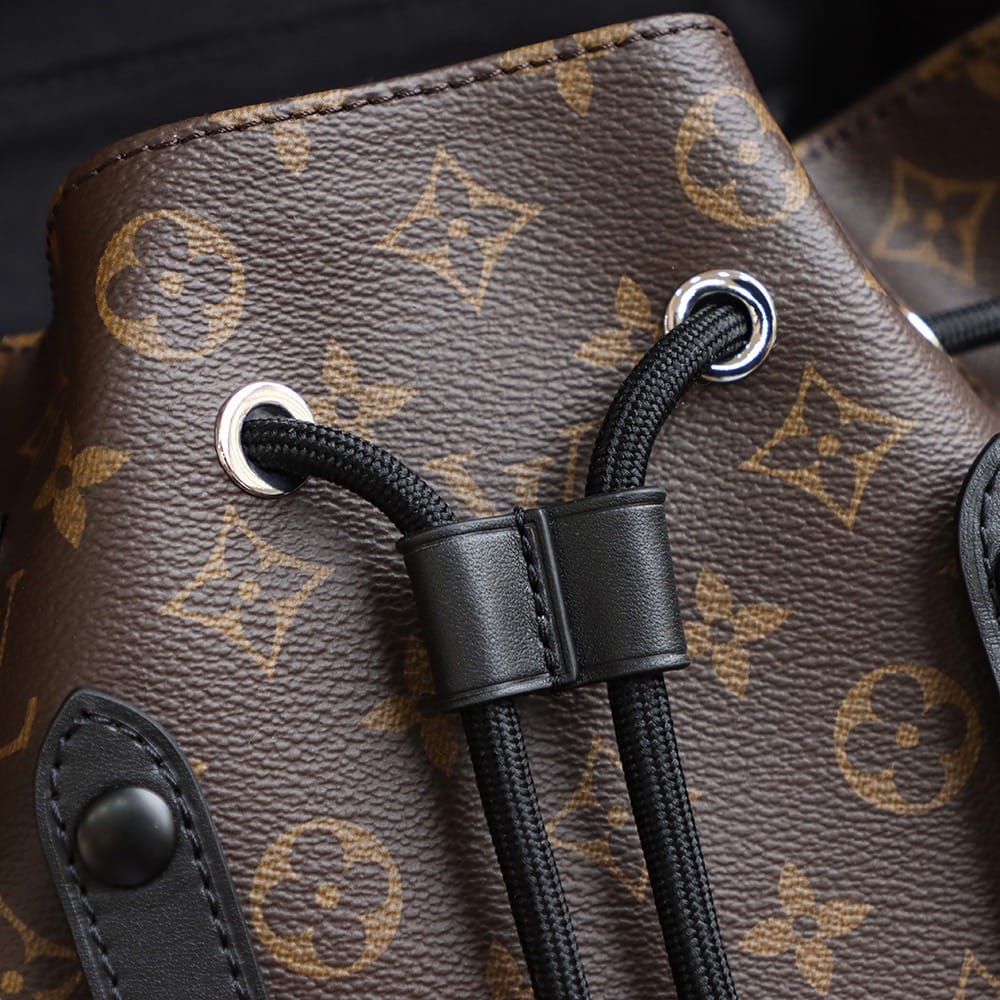 Christopher Louis Vuitton N43735
