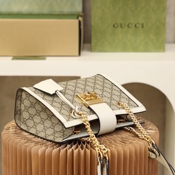 Padlock Gucci 498156