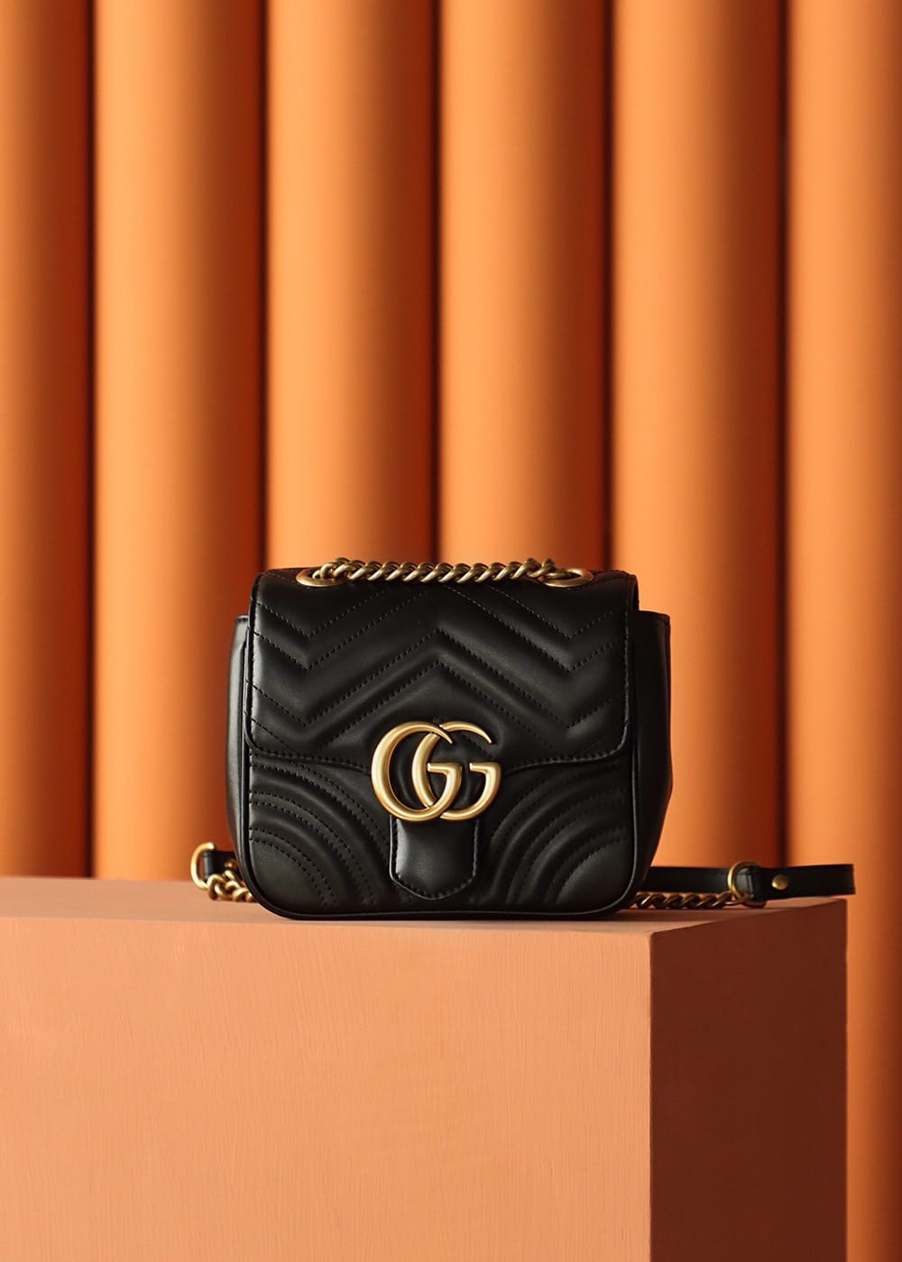 GG Marmont Gucci 739682