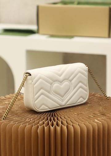 GG Marmont Gucci 476433.2