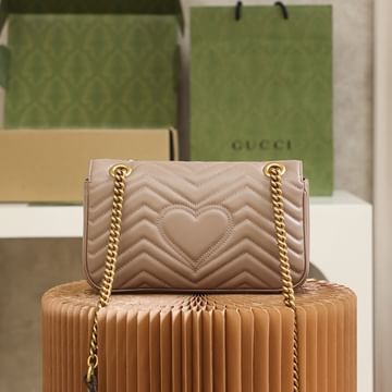 GG Marmont Gucci 443497.4