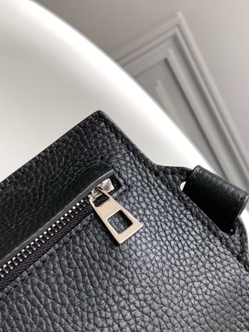 Vertical T Pocket Loewe 11039