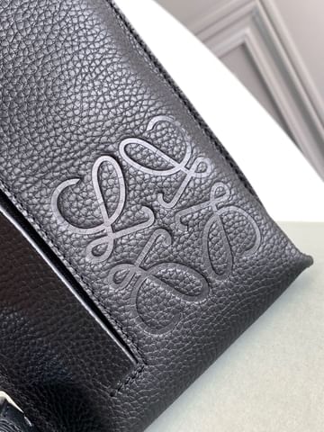 Vertical T Pocket Loewe 11039