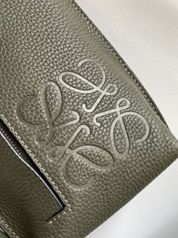 Vertical T Pocket Loewe 11039.1