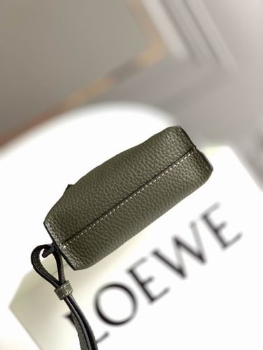 Vertical T Pocket Loewe 11039.1